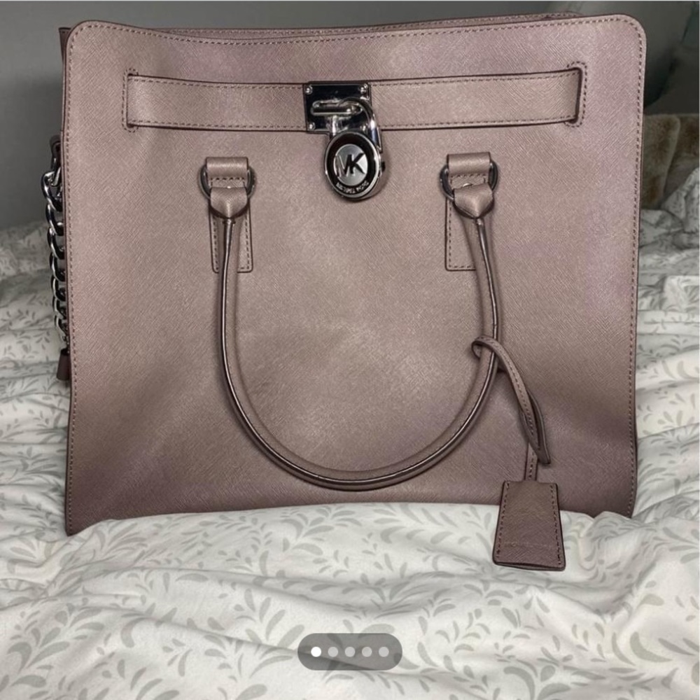 Micheal Kors Hand Bag